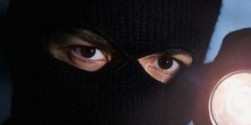 لص مصري يستغيث بمديرية الأمن من بطش الأهالي لص مصري يستغيث بمديرية الأمن من بطش الأهالي