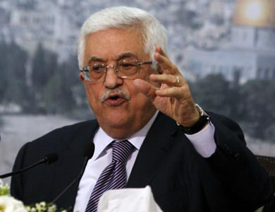 عباس يبدأ مشاورات تشكيل حكومة التوافق الوطني