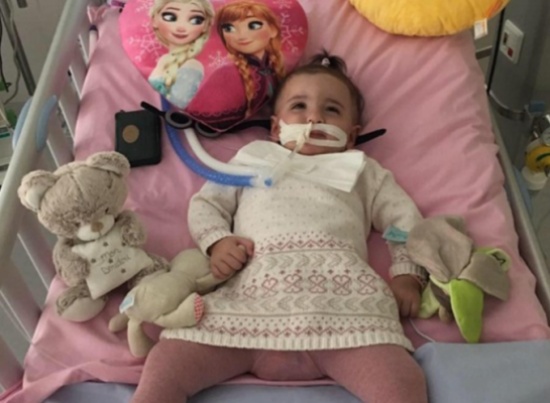 استيقظت من غيبوبتها قبل ان تفصل الاجهزة التنفسية عنها! استيقظت من غيبوبتها قبل ان تفصل الاجهزة التنفسية عنها!