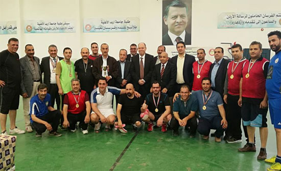 مباراة في خماسيات كرة القدم في جامعة إربد الأهلية مباراة في خماسيات كرة القدم في جامعة إربد الأهلية