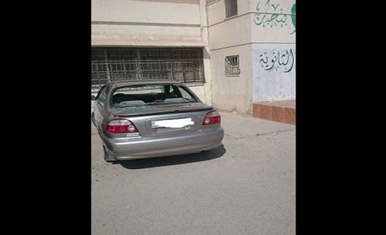 تعليق الدوام في مدرسة القابسي بعد تحطيم سيارات فيها تعليق الدوام في مدرسة القابسي بعد تحطيم سيارات فيها