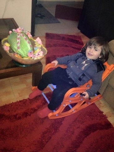 ابن الـ3 سنوات توفّي داخل غرفة الجلوس.. فاجعة هذه العائلة قد تصيبكم.. احذروا من هذا الجهاز الموجود في منازلكم!!