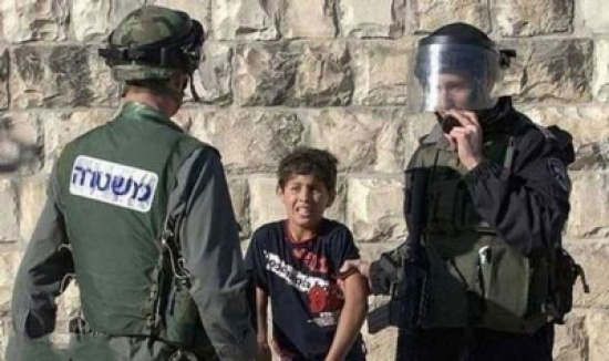 420 طفلا فلسطينيا في سجون الاحتلال الاسرائيلي