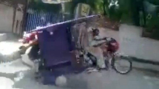 دراجة نارية " غريبة " !