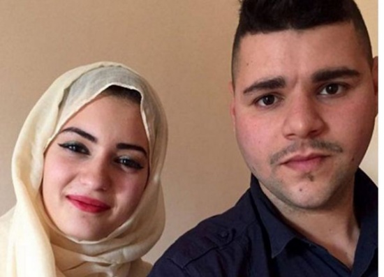 لهذه الأسباب اعتنقت شابة إيطالية الإسلام وارتدت الحجاب في مسجدٍ جزائريّ لهذه الأسباب اعتنقت شابة إيطالية الإسلام وارتدت الحجاب في مسجدٍ جزائريّ