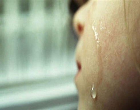 «مأساة بنت اسمها رنا»..فقدت براءتها على يد زوج الأم