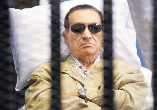 محكمة مصرية ترفض استخراج جثة " حسني مبارك "