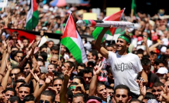 مسيرة تضامنية مع الشعب الفلسطيني في مخيم الزرقاء مسيرة تضامنية مع الشعب الفلسطيني في مخيم الزرقاء