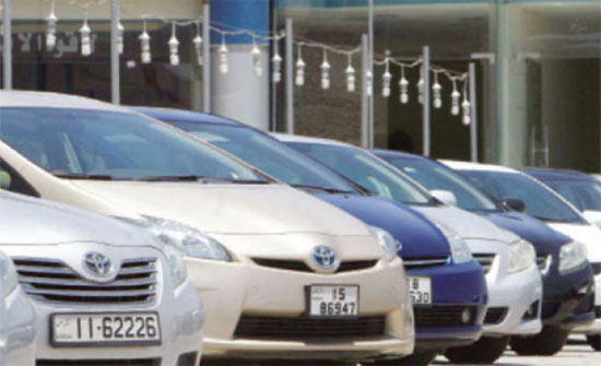 الأردنيون ينهالون على شراء سيارات "الهايبرد" بعد قرار الحكومة الأردنيون ينهالون على شراء سيارات "الهايبرد" بعد قرار الحكومة
