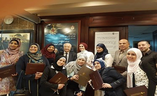 أبوغزاله يرعى تخريج الدفعة الأولى من دبلومي "المختبرات الطبية" و"أطفال الأنابيب"