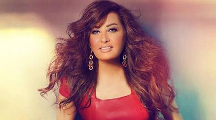 لطيفة: والدي مبتور الأصابع ووالدتي أمية لكنها "طبيبة"