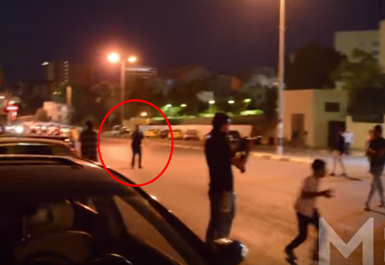 بالفيديو : امن السلطة يطلق النار على متظاهرين في بيت لحم بالفيديو : امن السلطة يطلق النار على متظاهرين في بيت لحم