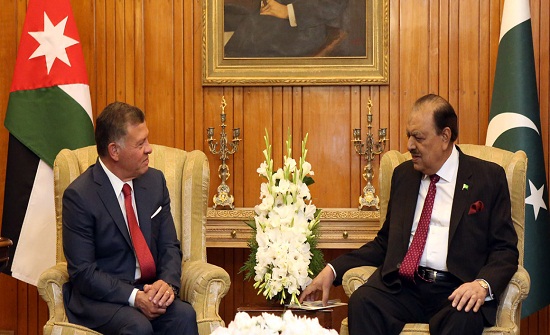 الملك والرئيس الباكستاني يعقدان مباحثات في إسلام أباد الملك والرئيس الباكستاني يعقدان مباحثات في إسلام أباد