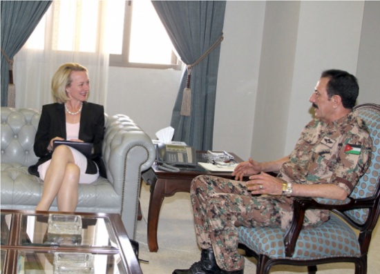 الفريق أول الركن الزبن يستقبل السفيرة الأمريكية