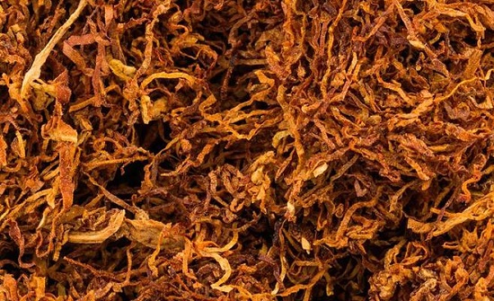 إلغاء قرار يسمح باستخدام التبغ في صناعة الأسمدة