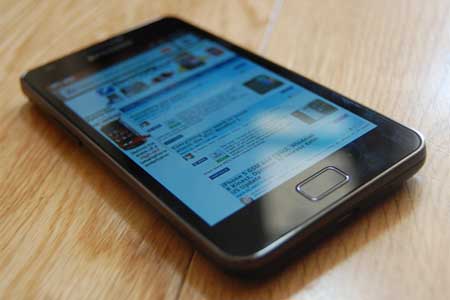 تأجيل إطلاق نظام "تايزن" لتشغيل الهواتف الذكية للربع الأخير من 2013 تأجيل إطلاق نظام "تايزن" لتشغيل الهواتف الذكية للربع الأخير من 2013