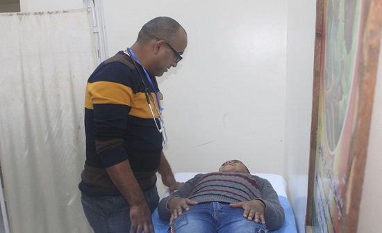 طواقم المستشفى الميداني غزة 56  تستقبل المراجعين