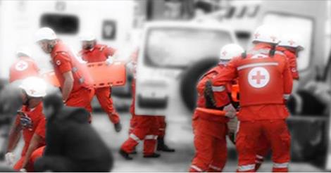 بالفيديو: لبناني يلقي زوجته من الطابق الثاني.. فتنجو بأعجوبة بالفيديو: لبناني يلقي زوجته من الطابق الثاني.. فتنجو بأعجوبة
