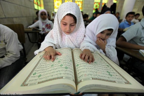 تكريم 250 طالبا من حفظة القرآن الكريم في كفرنجة تكريم 250 طالبا من حفظة القرآن الكريم في كفرنجة