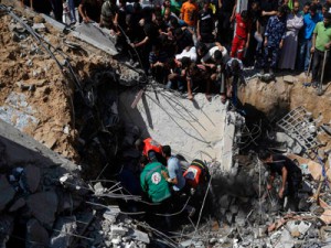 شهيد وسبعة جرحى في غارة اسرائيلية على غزة