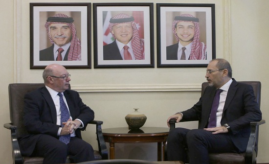 الصفدي وبيرت يبحثان العلاقات الأردنية البريطانية وتعزيزها بجميع المجالات الصفدي وبيرت يبحثان العلاقات الأردنية البريطانية وتعزيزها بجميع المجالات