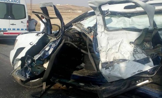 بالصور : وفاة واصابتان بحادث سير في المفرق بالصور : وفاة واصابتان بحادث سير في المفرق