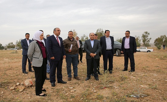 الشواربه يؤكد سعي الأمانة لتعزيز المساحات الخضراء شرق العاصمة