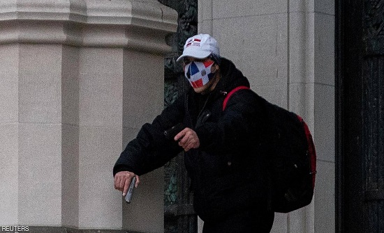 الشرطة تقتل مسلحا أطلق النار قرب كنيسة في نيويورك