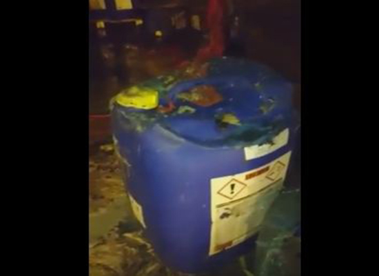 بالفيديو: إحتراق مصنع مشروبات غازية يكشف أسرارا خطيرة ستصدمكم