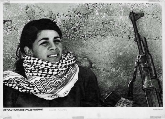 التايمز الاسرائيلية : 88% من الفلسطينيين يؤمنون بالكفاح المسلح كطريق للاستقلال التايمز الاسرائيلية : 88% من الفلسطينيين يؤمنون بالكفاح المسلح كطريق للاستقلال