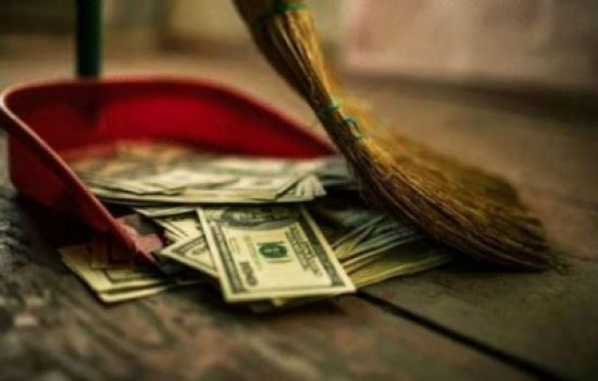 أثرياء الخليج يبذرون أموالهم على التيوس وملابس المشاهير!