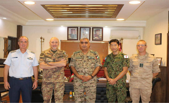 وفد من الملحقين العسكريين يزور لواء التدخل السريع