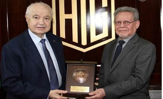 أبوغزاله يستقبل السفير الفنزويلي في المملكة؛ ويعلن انشاء مكتب للمجموعة في كاراكاس