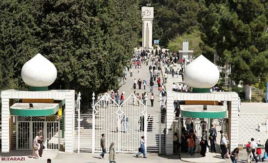الجامعة الأردنية تستذكر شهداء التفجيرات الإرهابية الجامعة الأردنية تستذكر شهداء التفجيرات الإرهابية