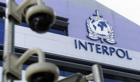 انتربول عمان يتسلم مطلوبا من السعودية