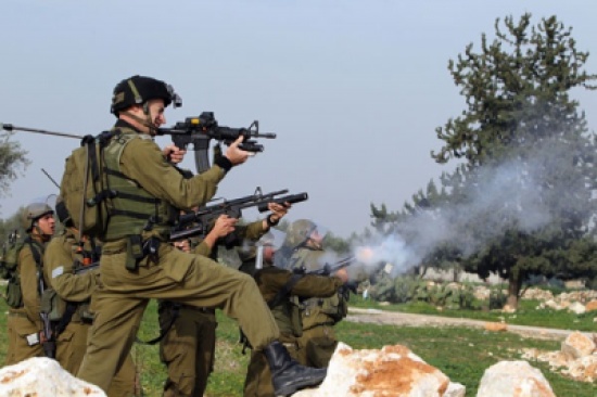 اصابة شاب فلسطيني برصاص الاحتلال شمال قطاع غزة اصابة شاب فلسطيني برصاص الاحتلال شمال قطاع غزة