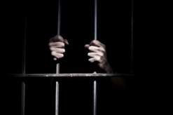 امرأة تحمل 14 مرة لتتجنب السجن امرأة تحمل 14 مرة لتتجنب السجن