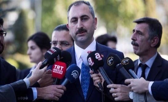 وزير تركي: لن نقايض تشيكيين محتجزين بالزعيم الكردي السوري صالح مسلم وزير تركي: لن نقايض تشيكيين محتجزين بالزعيم الكردي السوري صالح مسلم