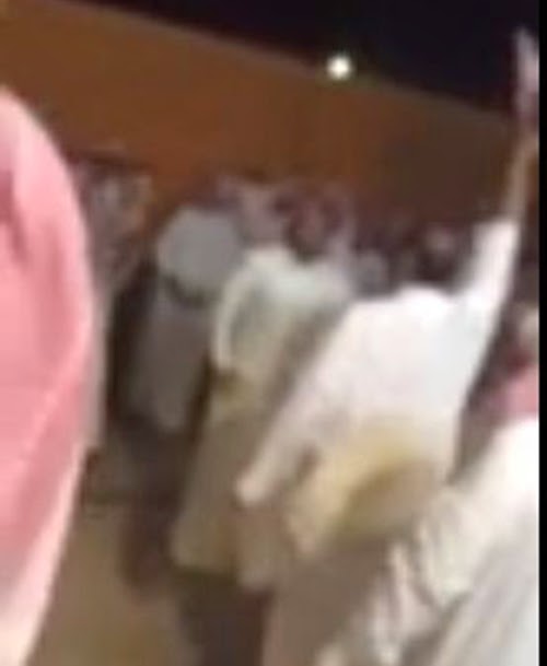 بالفيديو : ماذا فعل أهل سيدة تزوج عليها زوجها بالفيديو : ماذا فعل أهل سيدة تزوج عليها زوجها