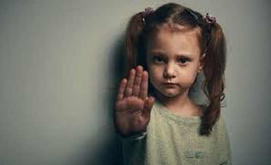 الإفتاء الأردني : الاضرار بالولد من أجل تأديبه حرام شرعاً