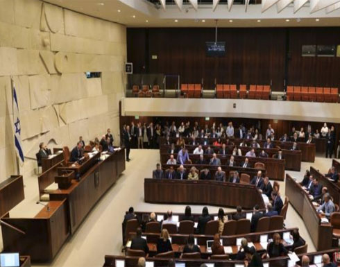 الكنيست يقر قانونا يحدّ من توصيات الشرطة بإسرائيل الكنيست يقر قانونا يحدّ من توصيات الشرطة بإسرائيل