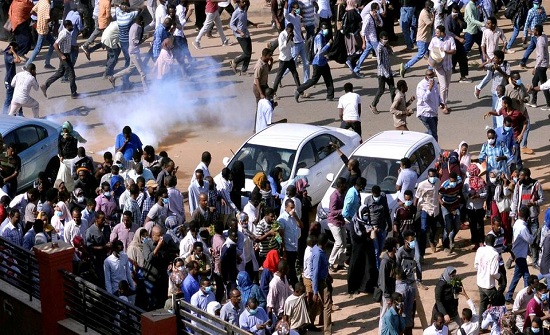 السودان.. دعوات لتظاهرات متفرقة "تشتت قوة النظام" السودان.. دعوات لتظاهرات متفرقة "تشتت قوة النظام"