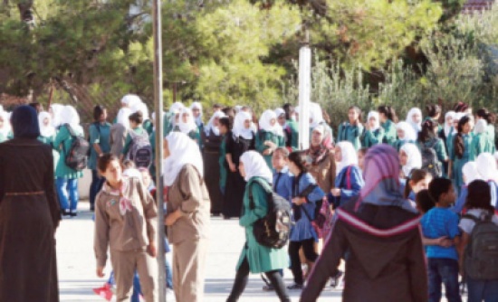 مبادرة نيابية جديدة تعزز فرص إنهاء إضراب المعلمين قريبا مبادرة نيابية جديدة تعزز فرص إنهاء إضراب المعلمين قريبا