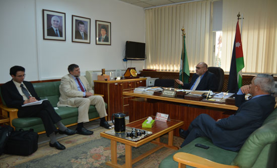 وفد من مانشيستر البريطانية يزور اليرموك