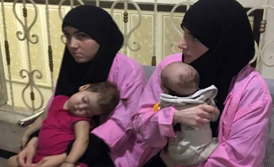 أطفال "داعش" الأجانب.. مأساة الهوية والتطرف أطفال "داعش" الأجانب.. مأساة الهوية والتطرف