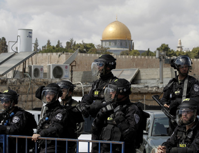 مستوطنون إسرائيليون يستولون على سبعة أبنية في القدس مستوطنون إسرائيليون يستولون على سبعة أبنية في القدس