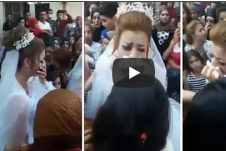 بالفيديو.. عروسة تنهار من البكاء وتتسبب في بكاء جميع من حولها