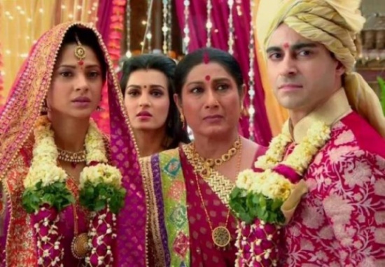 فيديو| شاب كويتي وسيم يتزوج هندية ويثير الجدل !