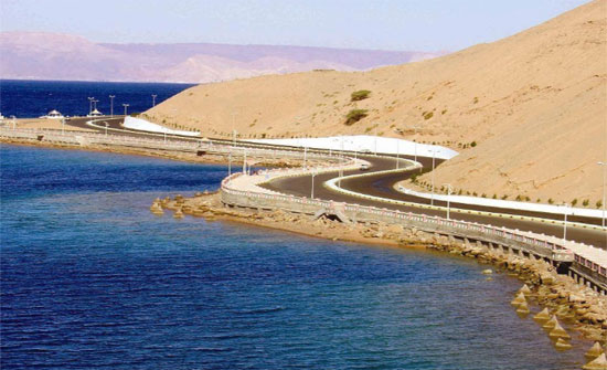 وزير المياه: لا علاقة لحادثة السفارة الإسرائيلية بتعطل "ناقل البحرين"