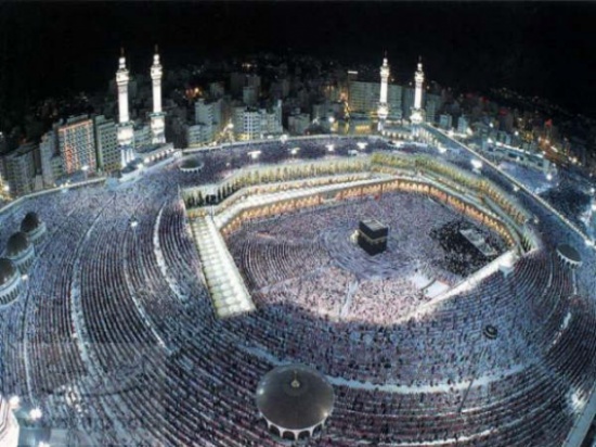 السعودية تسعى لمحاصرة "كورونا" في موسم الحج لمنع انتقاله إلى الزوار السعودية تسعى لمحاصرة "كورونا" في موسم الحج لمنع انتقاله إلى الزوار